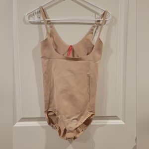 Spanx OnCore Sculpting Open Bust Bodysuit Size Large